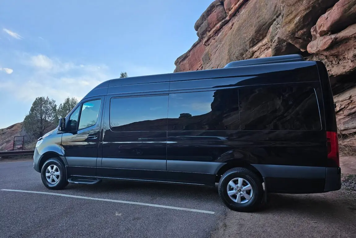 Luxury Limo Service to Red Rocks: Stylish & Stress-Free | ARGO LIMO Red rocks limo service